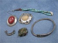 Assorted Vtg Jewelry Pieces