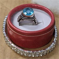 COSTUME RING AND BRACELET