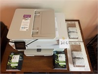HP Printer & Extra Ink Cartridges