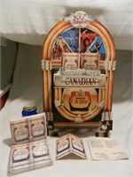 Publicité de bière Canadian & 2 paquets de cartes