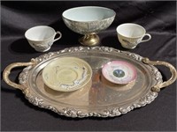 Display dishes, includes a hand painted Delaware
