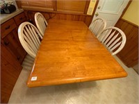 Kitchen Table w/4 Chairs 1 Leaf