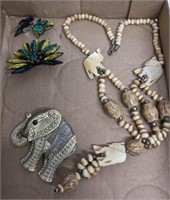 ELEPHANT NECKLACE AND BROACH EARRING SET