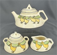 Roseville Juvenile Goose teapot, creamer & sugar