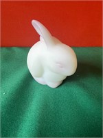 Frosted Fenton Bunny 3x3 1/2"