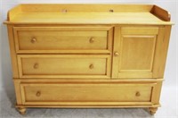 Cabinet Server w/ Gallery