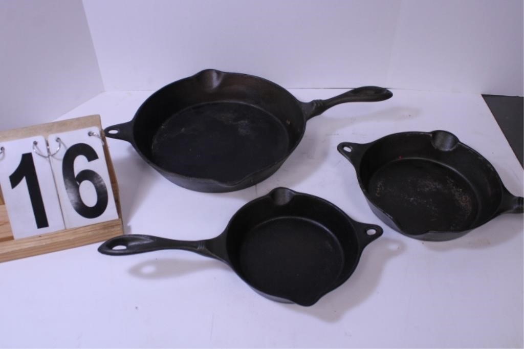 Set Of 3 Tools Of The Trade Cast Iron Skillets -