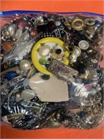 7.56 LBS OF SCRAP & COSTUME JEWELRY