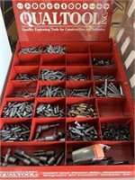 QUALTOOL DISPLAY W ASSORTED DRILL BITS