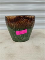 7" glazed planter