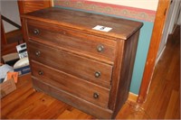 Antique Chest of Drawers 31.5 x 37.5 x 16