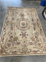 ROYAL PALACE 
area rug 
6 x 9
Color ivory