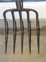 5 prong pitch fork