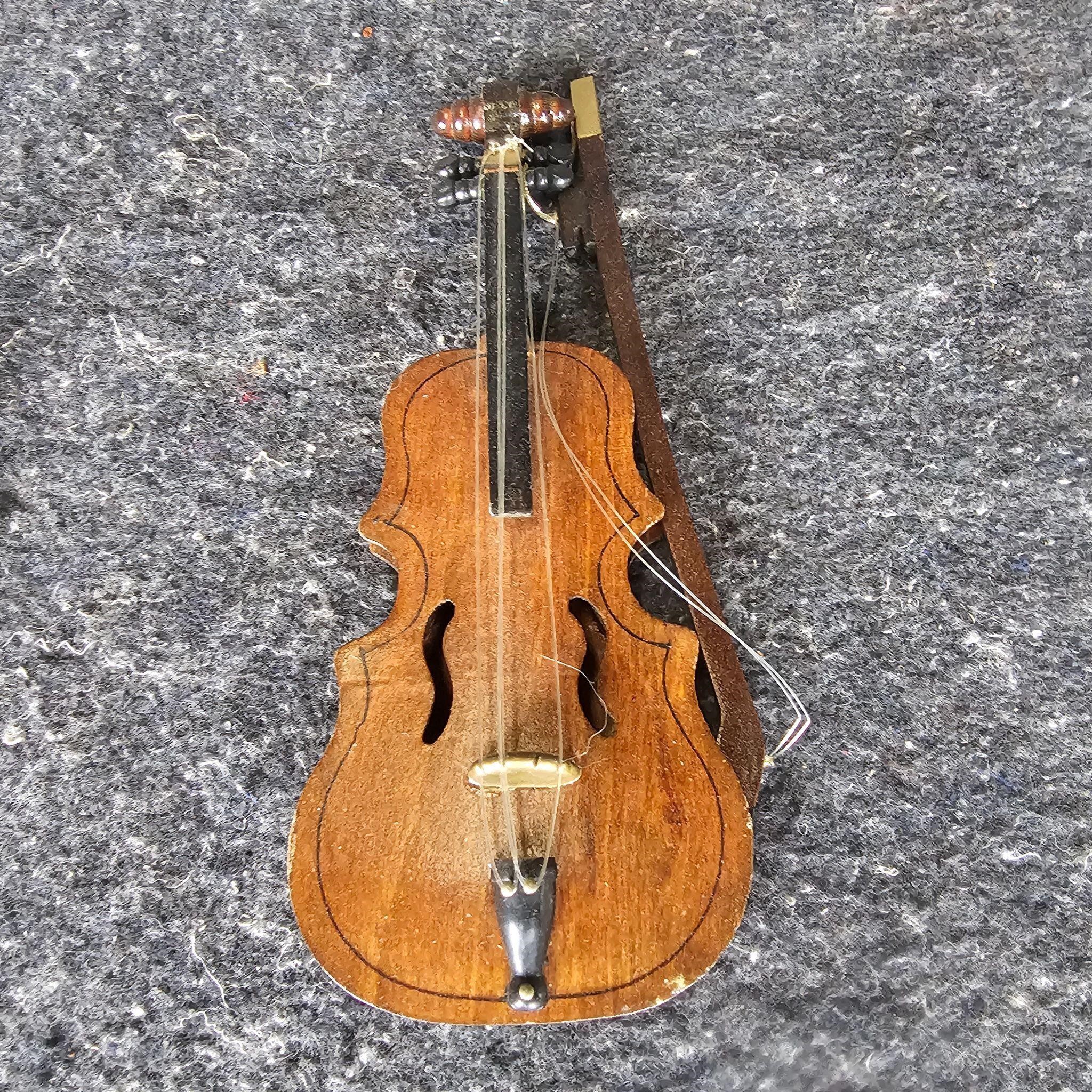 Wooden Doll Violin