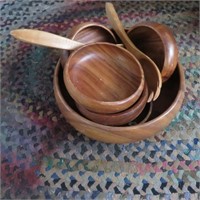 Wooden  salad bowl set