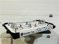 Coleco vintage table hockey game w/ men