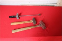 2 HAMMERS & TORQUE WRENCH