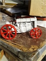 FORDSON CASTIRON TOY TRACTOR
