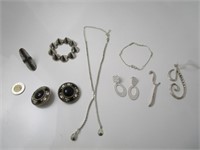 Bijoux divers ( bracelets, bagues, boucles