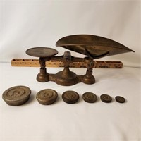 Fairbanks Scale Vintage w Weights
