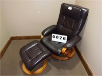 Brown Swivel Recliner with foot stool cracked