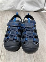 Eddie Bauer Boys Closed Toe Sandals Size 3