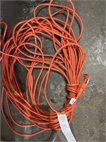 Extension cord 100 ft