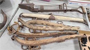 GROUP OF ANTIQUE HORSE & YARD ITEMS