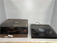 REALISTIC & CARRERA TURNTABLES