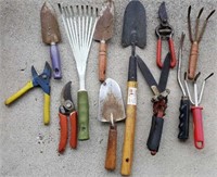 Gardening hand tools Spades, Clippers, Rakes