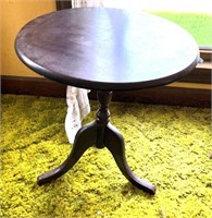 22" round table