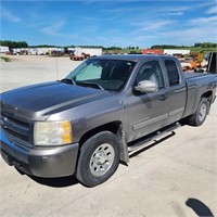 2007 Chevrolet 1500 270000miles 4WD gas