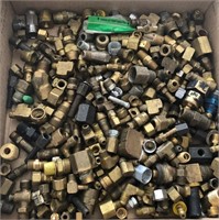 Q - BOX OF PIPE FITTINGS (T102)