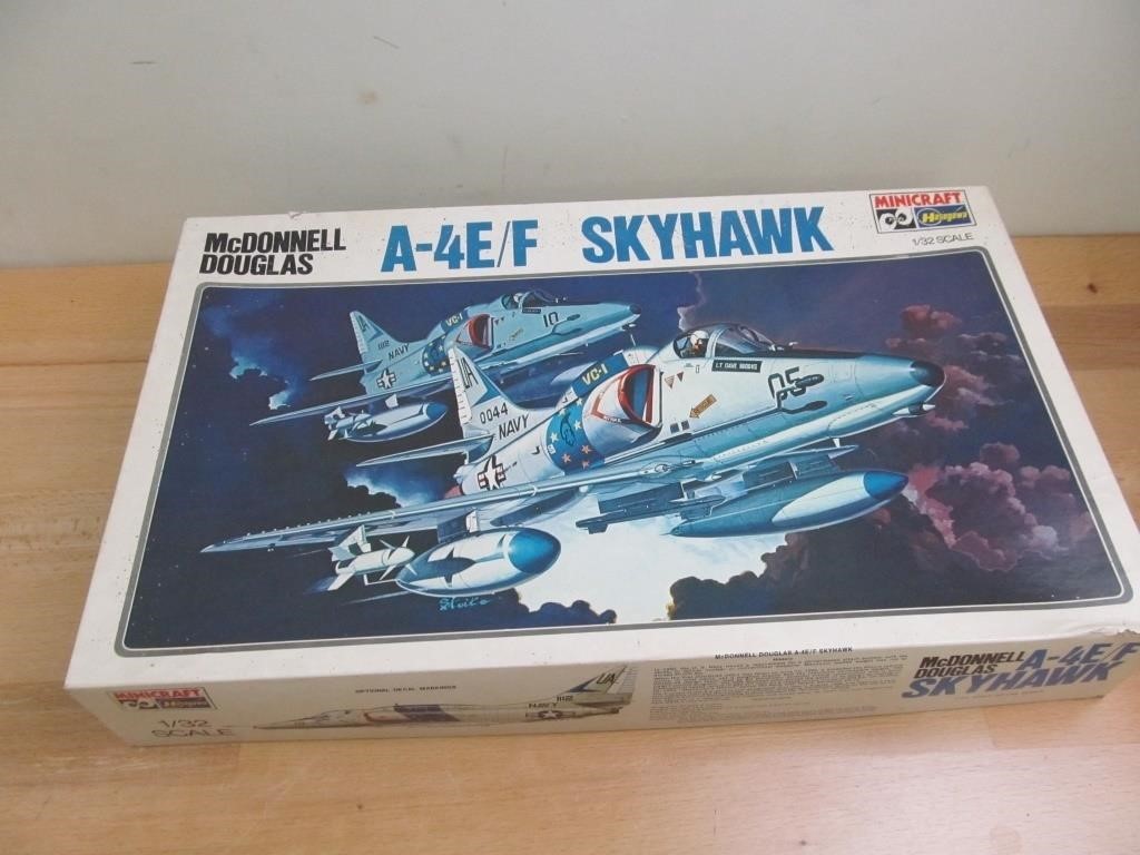 Hasegawa McDonnel Douglas A-4E/F Skyhawk Model