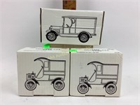 Diecast metal 1905 delivery car bank 2new still
