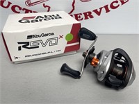 Abu Garcia Revo X BaitCast Fishing Reel & Box