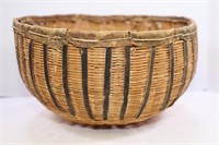 NATIVE AMERICAN HANDWOVEN GATHERING BASKET