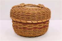 NEW ENGLAND INDIAN LIDDED SPLINT ASH & SWEETGRASS