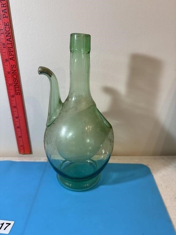Vtg green Italian wine decanter with ice chamber