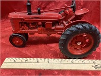 FARMALL INTL HARVESTOR TRACTOR 1966 SPECIAL