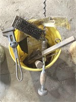 5 gal bucket with tools
