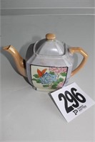 (1) Lavender Teapot (U242)
