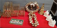 11 - MIXED LOT OF CHRISTMAS DECORATIONS (