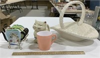 Ceramic dishes & decor