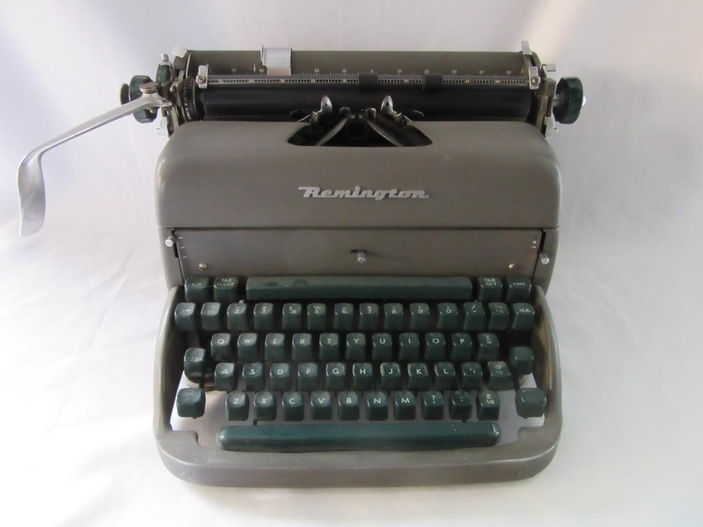Vintage Remington Rand Manual Typewriter
