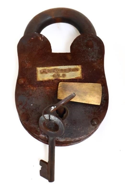 Cast iron padlock w/ key