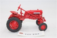 1/16 Scale Farmall Cub Tractor
