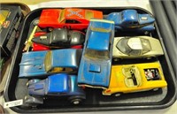 Tray lot of assorted model cars