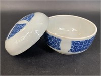 Elizabeth Arden Porcelain Blue Design Lidded Jar