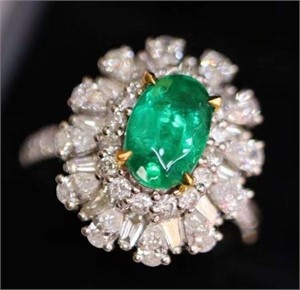 1.37ct natural emerald ring in 18K gold